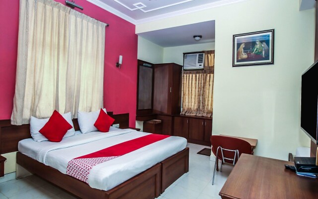 OYO 15425 Hotel Royal Heritage