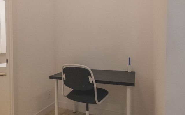 E.S.I Furnished Suites at Harbourview