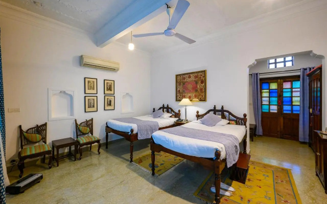 Neemrana'S - Deo Bagh