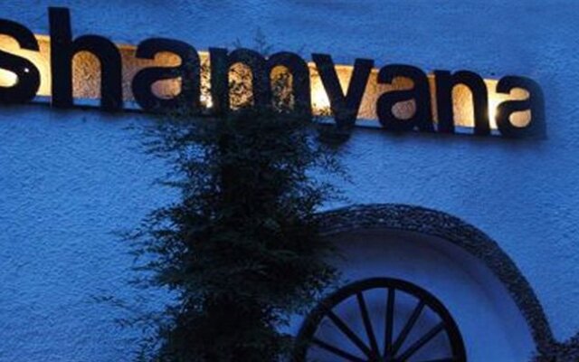 Shamyana Lodge and Restaurant