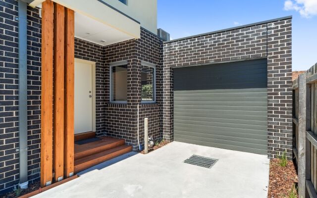 Rosewater Dromana
