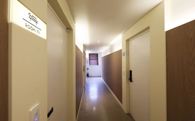 Hotel Urban Brown