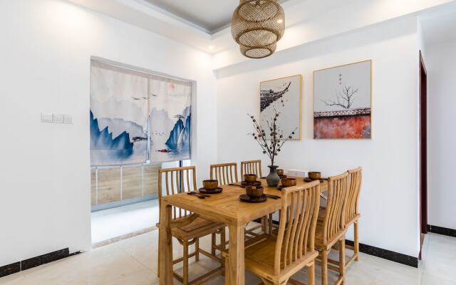 Locals Boutique Apartment Huafa Plaza 23