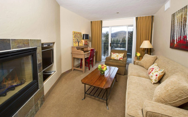 Inn & Suites at Riverwalk