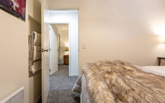 Central City Apartment with Parking & Great Views