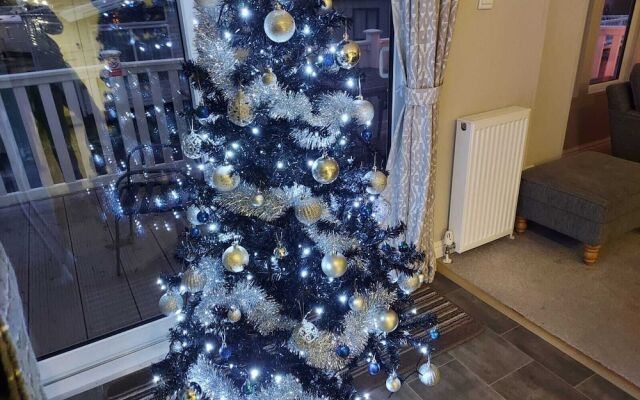 Cayton Pines Lodge at Cayton Bay Holiday Park