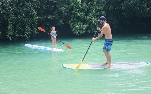 17 Son's Geronimo - Birdhouse Cabin