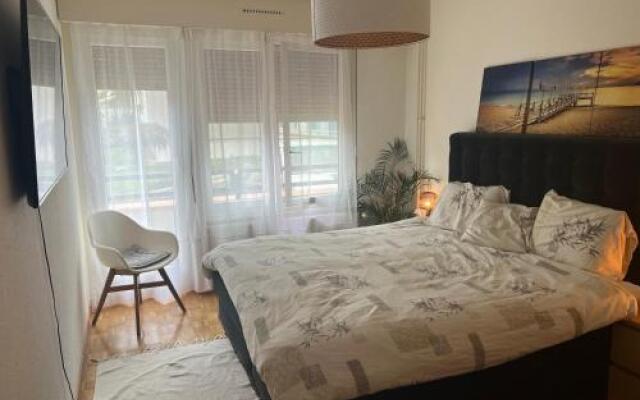 Lovely 2 bedroom flat 10 min from city Center