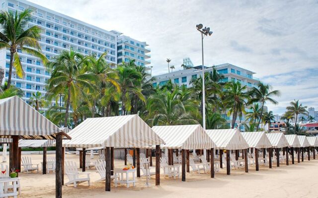 Hotel Emporio Acapulco