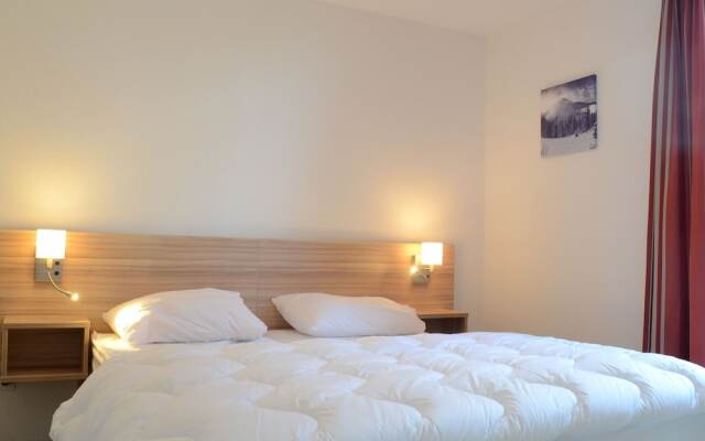 Spacious, Modern Apartment Near the Centre