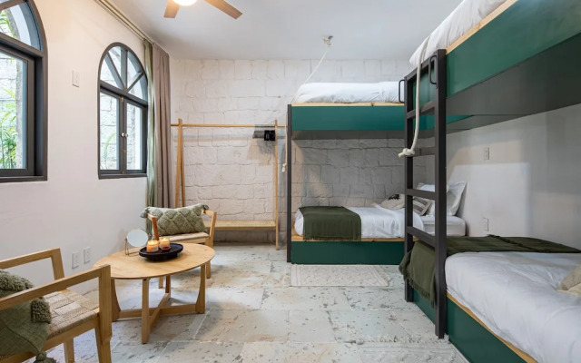 Sleeps 9 Outdoor Space Pingpong Table in Villa