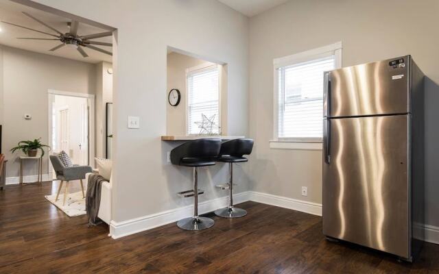 Gorgeous 3BR 2BA on Frankfort | by Cozysuites