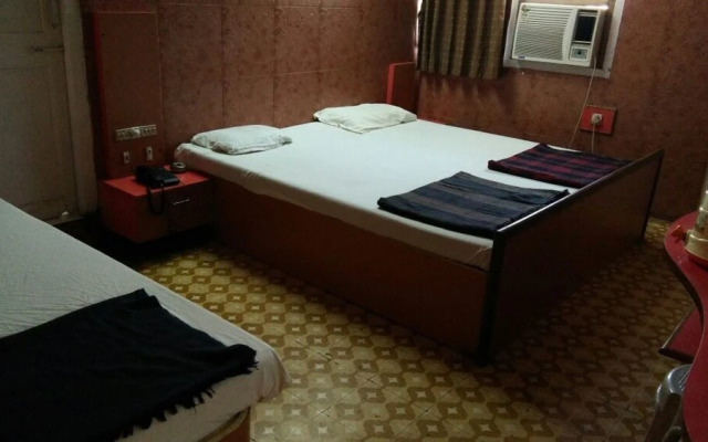 Hotel Meera