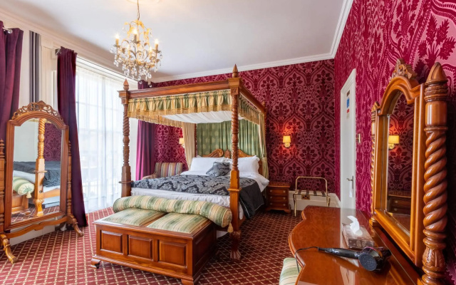 Hubert House Guesthouse