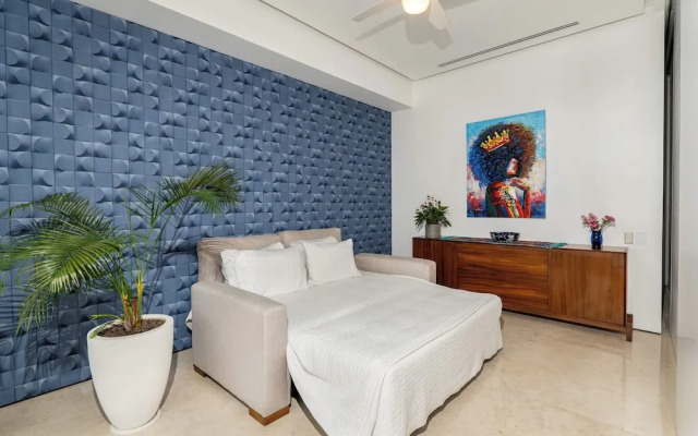 Soho PV Stunning Views Luxury Heated Rooftop Pool