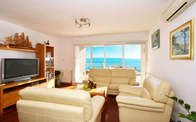 Lilly - spacious 3 bedroom apartment