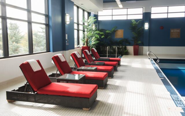 Four Points by Sheraton Winnipeg South