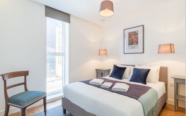 New Stylish 2 Bedroom Flat With Balcony Shoreditch