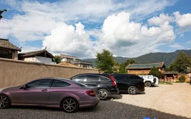 Xueyu Qieman Homestay (Baisha Ancient Town Branch)