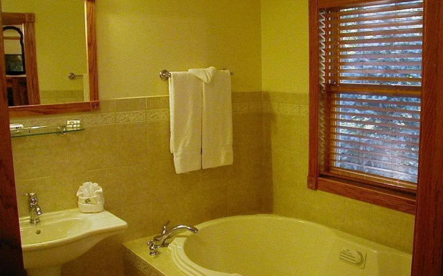 Inn At Hickory Run