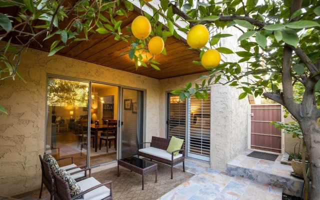 Scottsdale Miller 2 Bedroom Condo by RedAwning