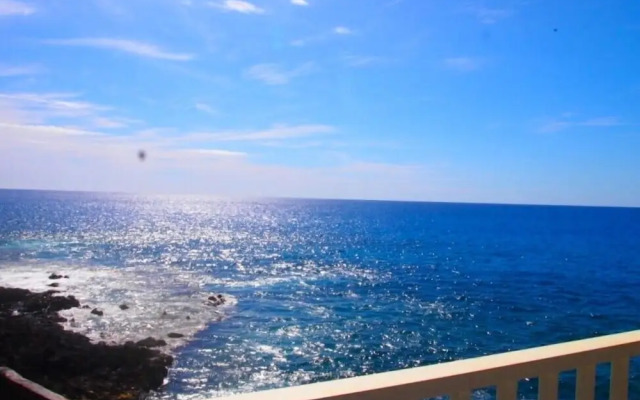 Sea Village #4210 Ocean Front Lanai!