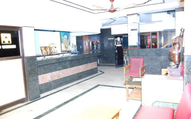 Hotel Ramakrishna – Lobby – Tiruvannamalai