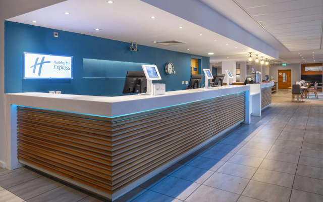 Holiday Inn Express Stevenage by IHG - Image 2