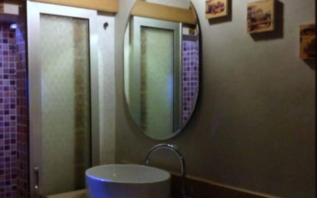 Win Backpacker Hostel