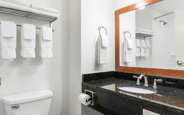Best Western Plus Westgate Inn & Suites