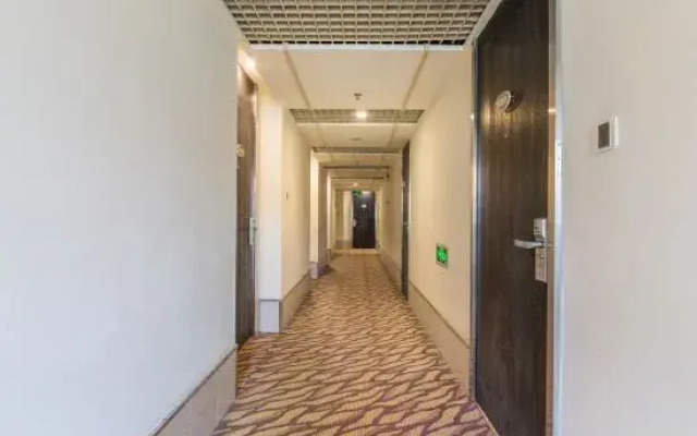 Motel Hotel (Wuhan Yellow Crane Tower, Shouyi Square, Fuxing Road Metro Station)