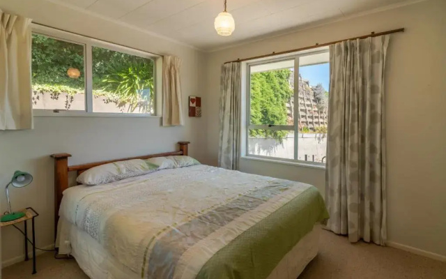 Vue De La Mer - Akaroa Holiday Home