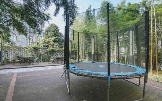 Zhujiuju Hostel