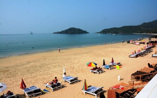 Neptune Point Beach Resort