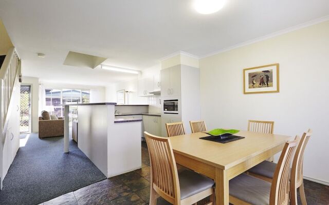 Whitecliffs Beach Resort