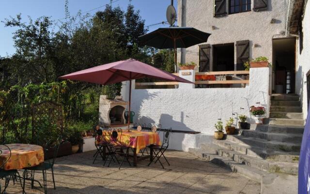 Maison Mariposa - Chambres d'Hôtes et Yourtes