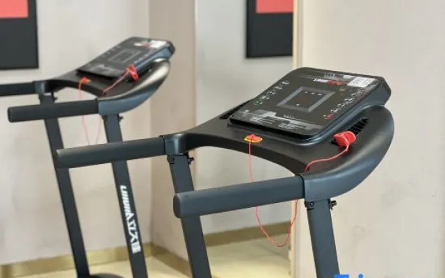 New Joy Hotel (Internatial Trade Spring Department Store Shopping)