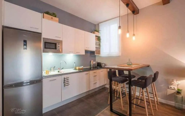 Parking Free - Cathedral Area Apartment