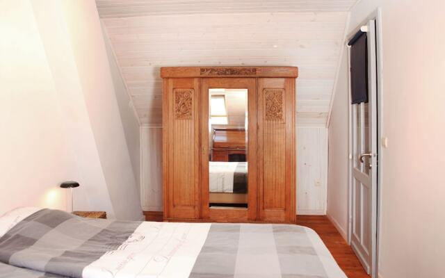 Luxurious Holiday Home in Wingene With Forest Near