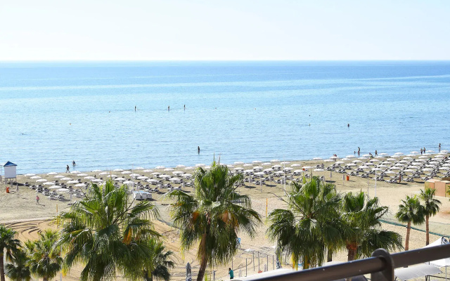 Sun Hall Beach Apts.
