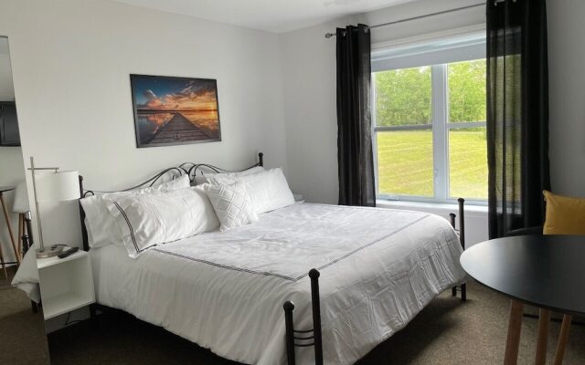 Au Sommet Du Lac Magog