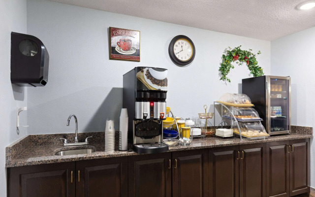 Baymont by Wyndham Creedmoor