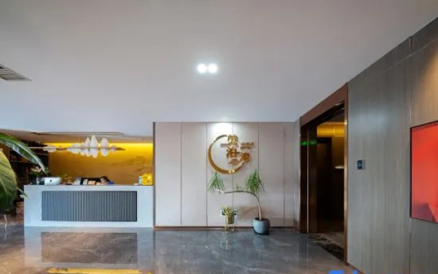 Zhangjiajie Fanbowan Hotel (Tianmen Mountain National Forest Park Dayong Ancient City Branch)