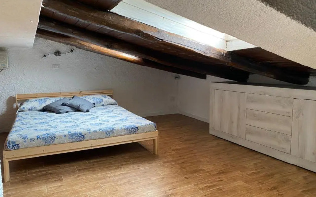 Villetta con piscina 10 posti letto Scario