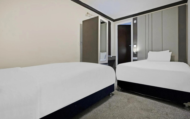Baltimore Hotel