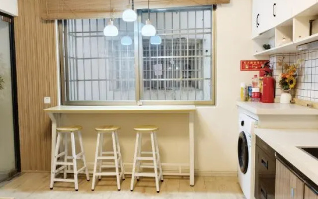 City Homestay (Hezhou Lingfeng Square)