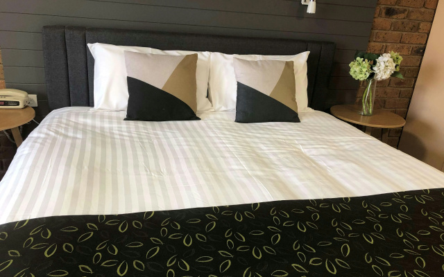 Travellers rest Motor Inn – Guest Rooms – Swan Hill