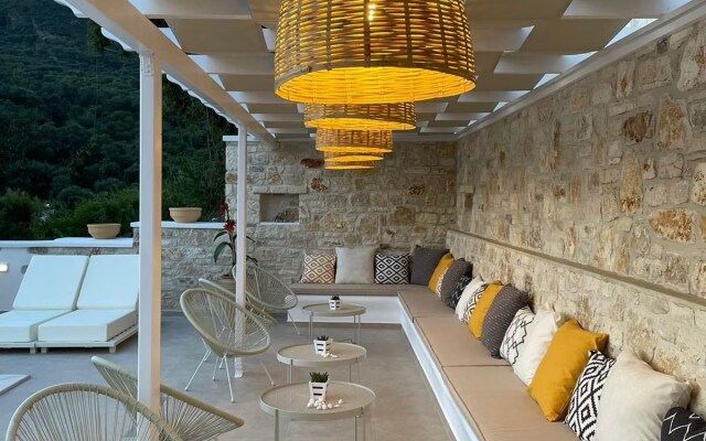 Gallery Suites Parga