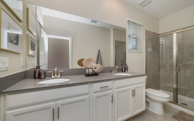 Villa W/private Pool &themed Rooms, Near Disney!