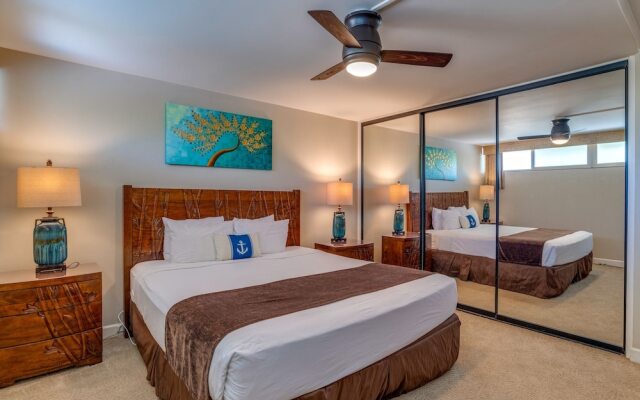 Kahana Reef 216 by RedAwning